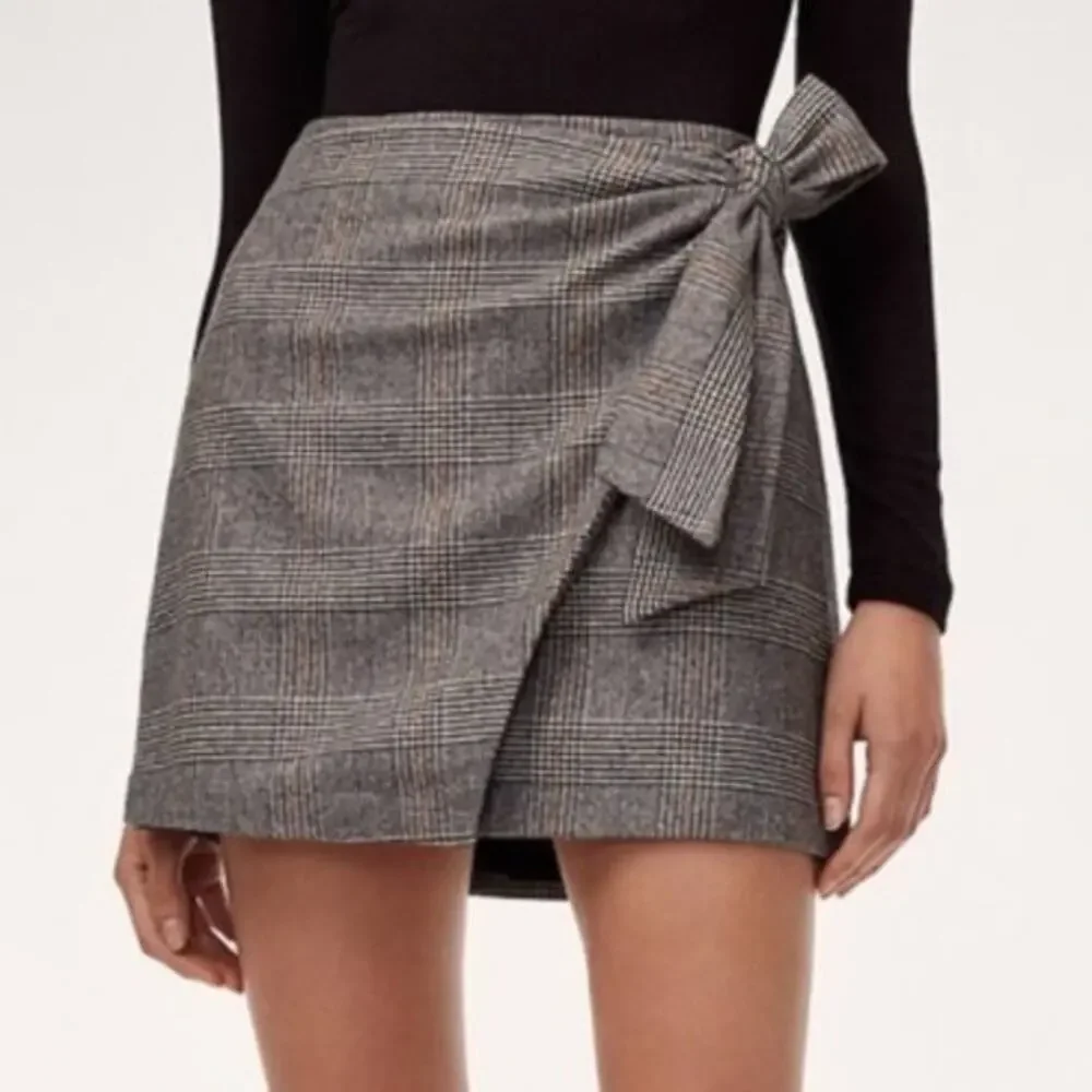 NWT Aritzia Wilfred Dorine Wrap Front Glen Check Plaid Wool Blend Mini Skirt 0